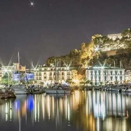 Nova Flat In Front Of Met Apartament *